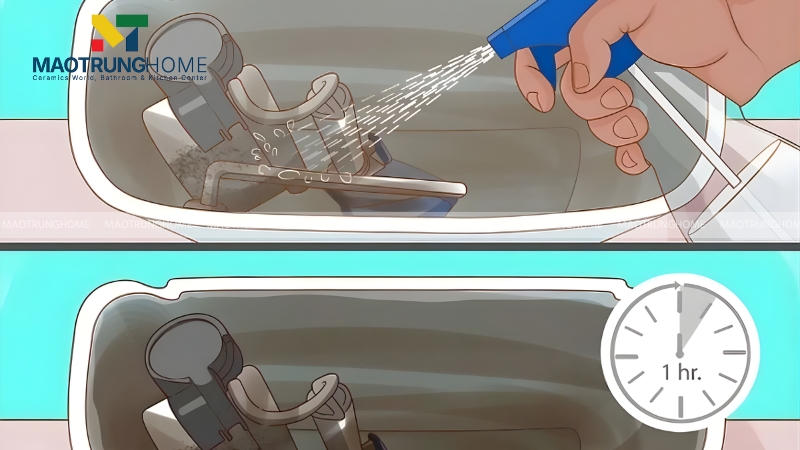 Tiếp theo, bạn đổ dung dịch tẩy rửa và ngâm tối thiểu 1 giờ