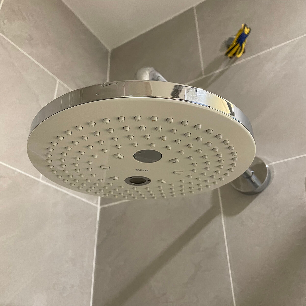 Bát sen tắm tắm gắn tường TOTO TBW01004A (2 chế độ, tròn) - Ảnh 3