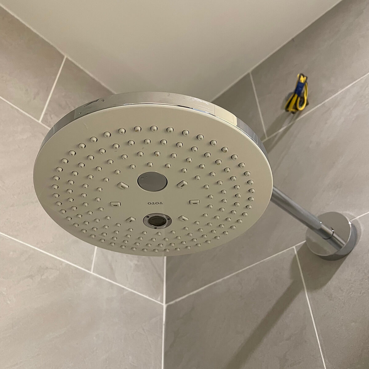 Bát sen tắm tắm gắn tường TOTO TBW01004A (2 chế độ, tròn) - Ảnh 4