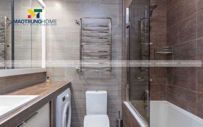 Bồn cầu đặt ngay dưới xà ngang