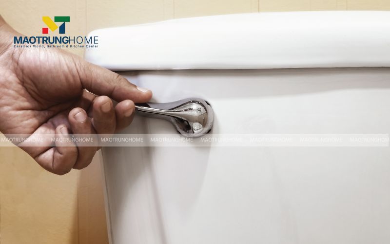 Hệ thống xả êm ái và tiết kiệm nước