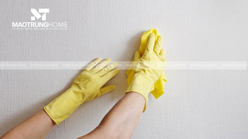 Vệ sinh sạch bụi bẩn sau khi sửa chữa